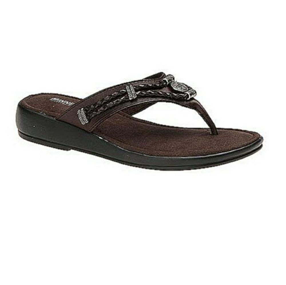 NWOT MINNETONKA brown leather silverthorne flip flop sandal size 10 wide